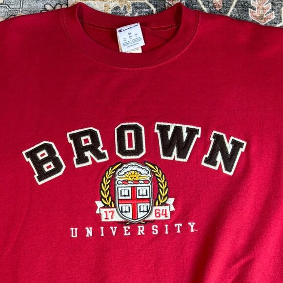Brown University Crewneck Sweatshirt Ivy League Red Pullover Size Medium - Picture 3 of 10